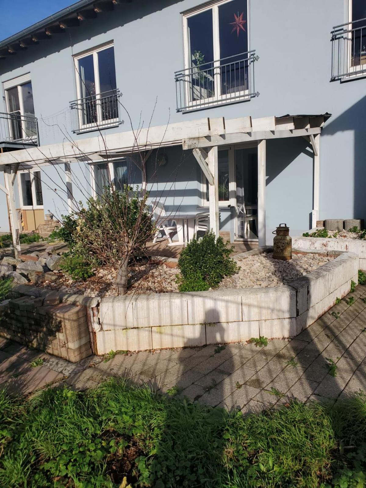 Grosse 3 Zi Wohnung Auf Der Pferde Farm ลาร์ ภายนอก รูปภาพ